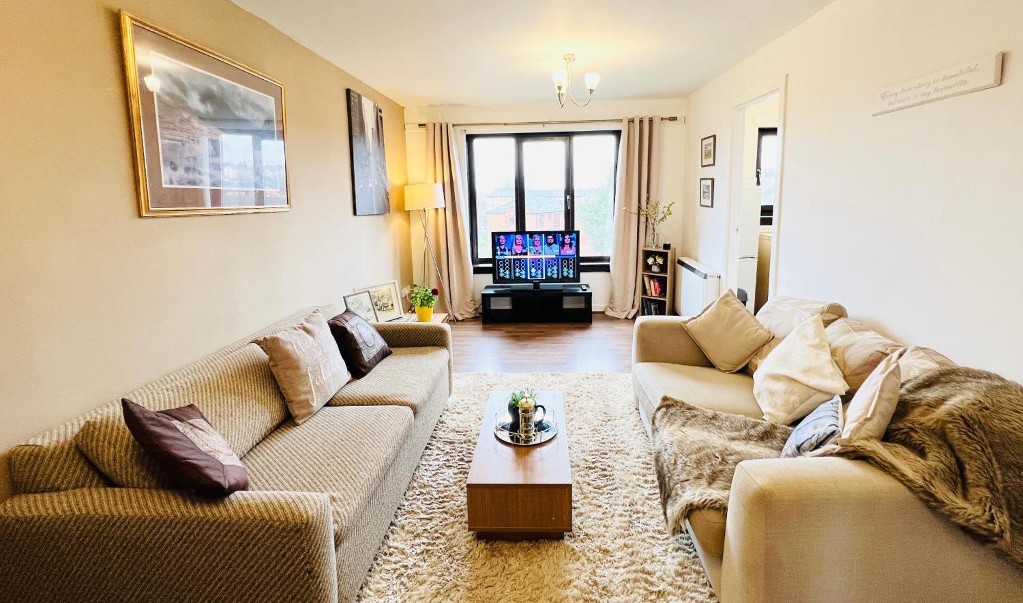 Beautiful & Spacious 2-bed Flat In Centre With Free Parking Apartamento Glasgow